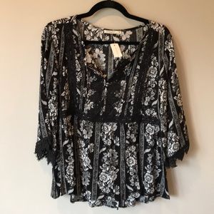 Stitch Fix B&W Boho Top